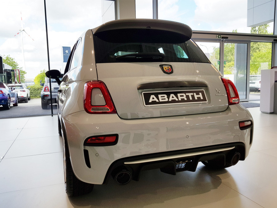 Van Mossel Abarth Used Cars Desktop