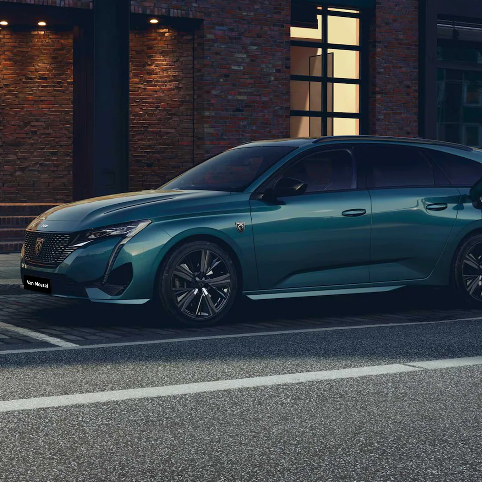 Peugeot 308 SW 1534x1534