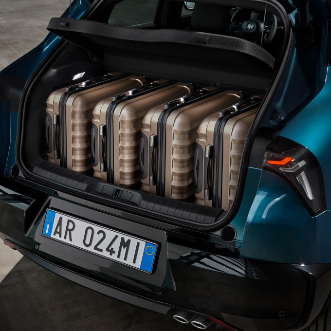 Alfa Milano Gallery4