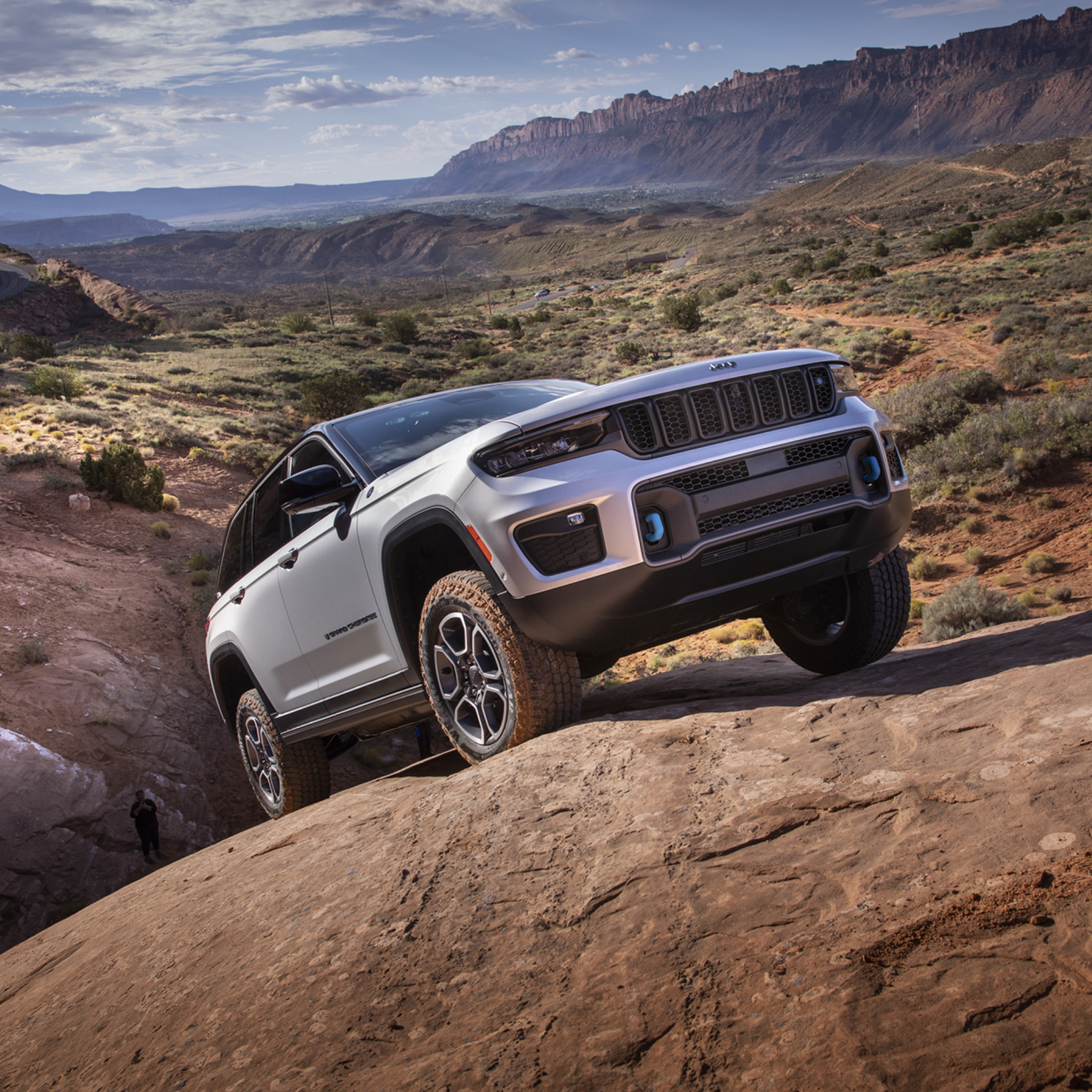 Gallery grand cherokee 1