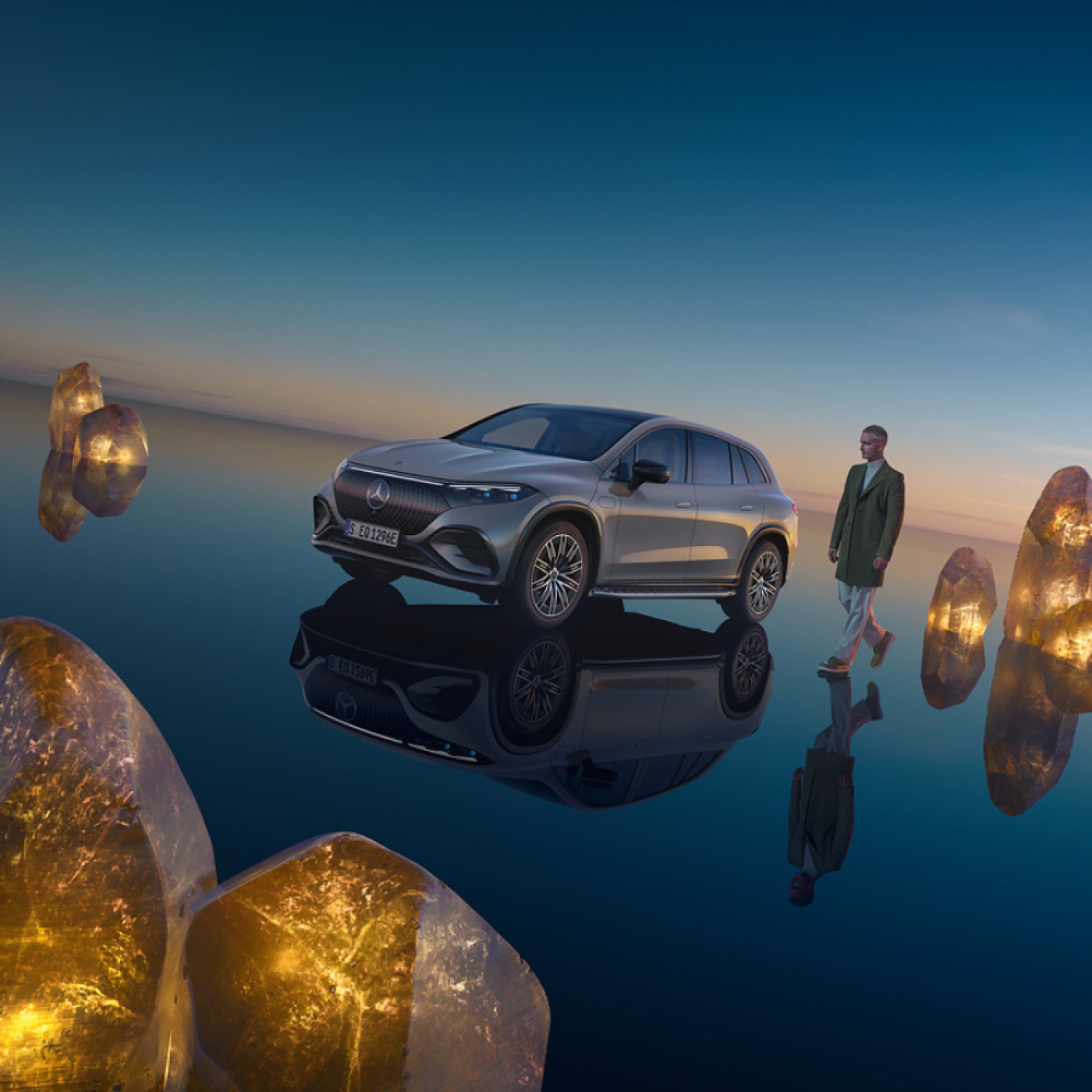 Desktop EQS SUV
