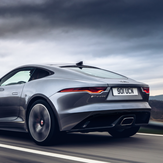 Jaguar F TYPE 900x1200 v2