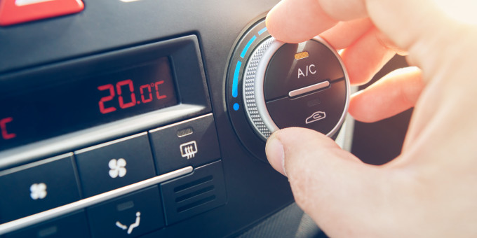 airco met hand