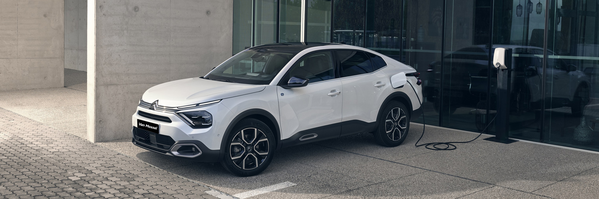 Citroen eC4 X 4000x1333