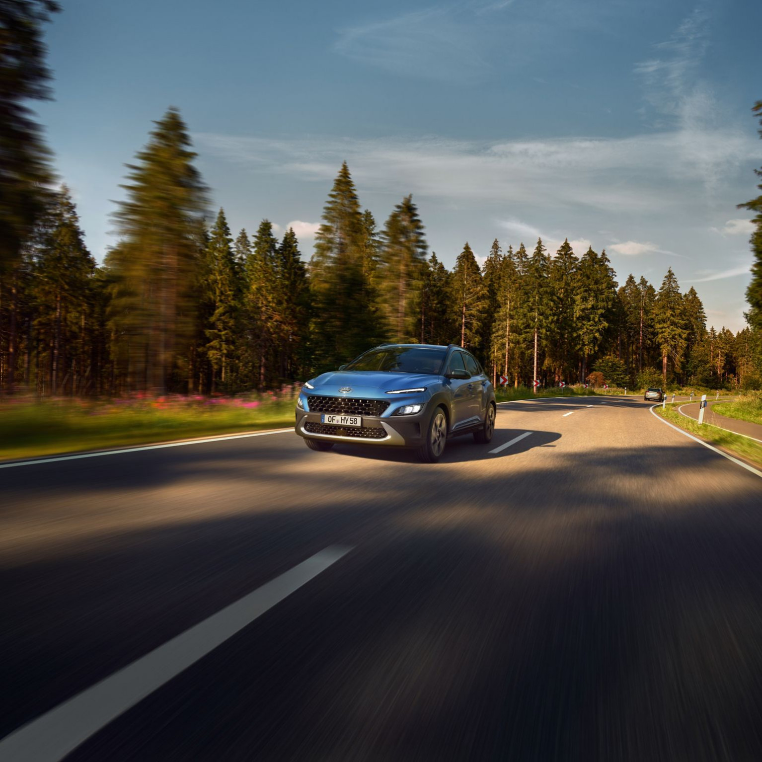 Hyundai KONA 17 Beauty 3 4 Front 5x4 v3