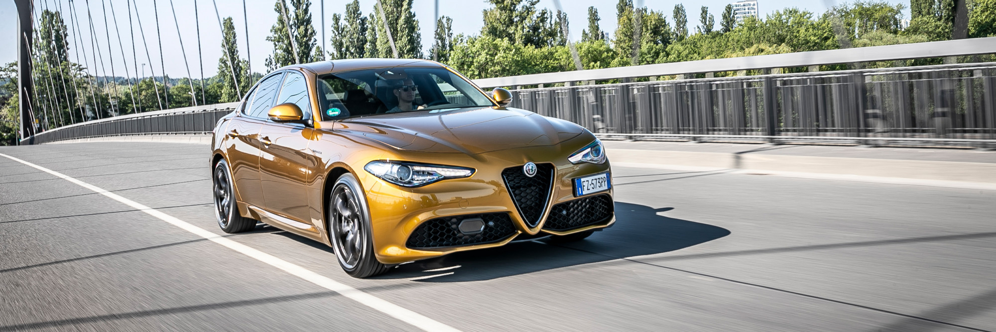 alfaromeo giulia hero desktop