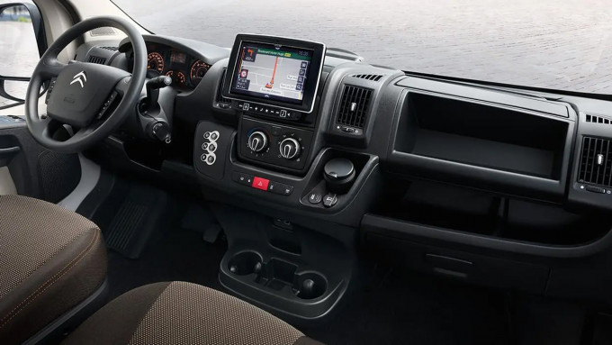 Citroen e Jumper dashboard