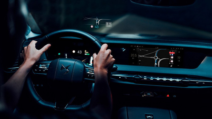 DS 4 INTERIOR 2000x1125