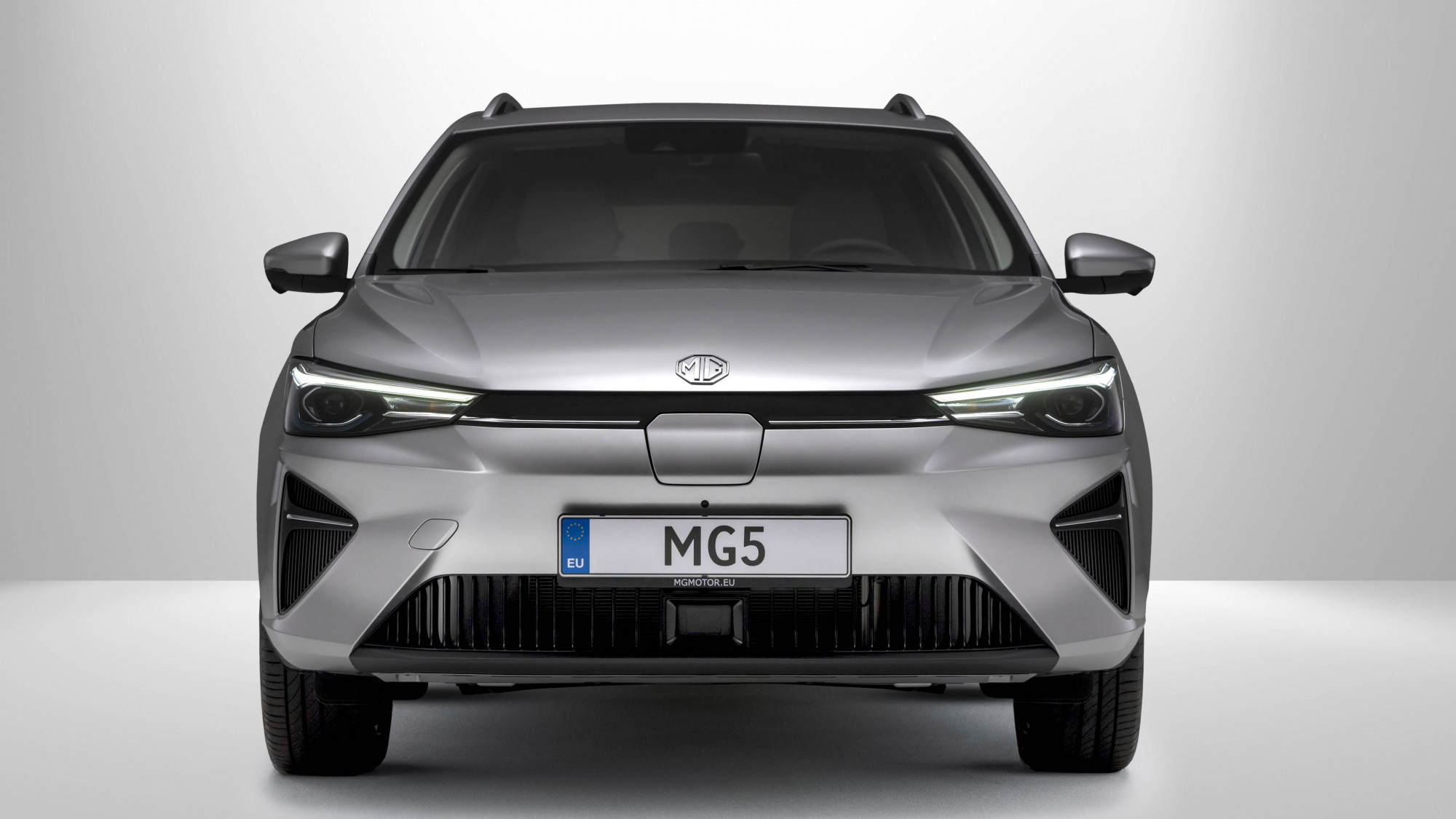 MG5 Electric Front headlights+1