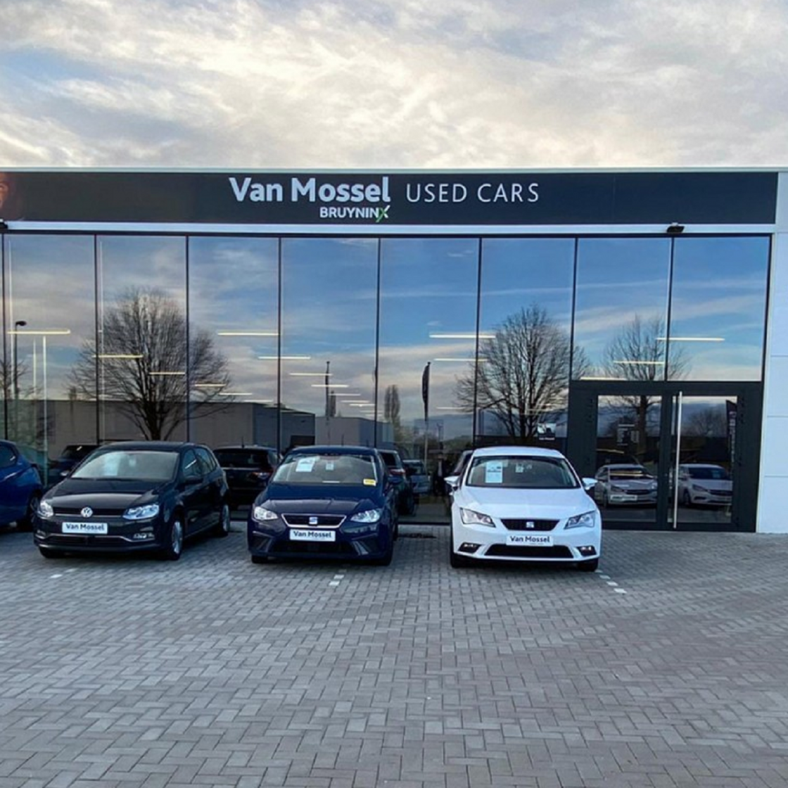 UCC hasselt FillWzE2MDAsMTIwMF0