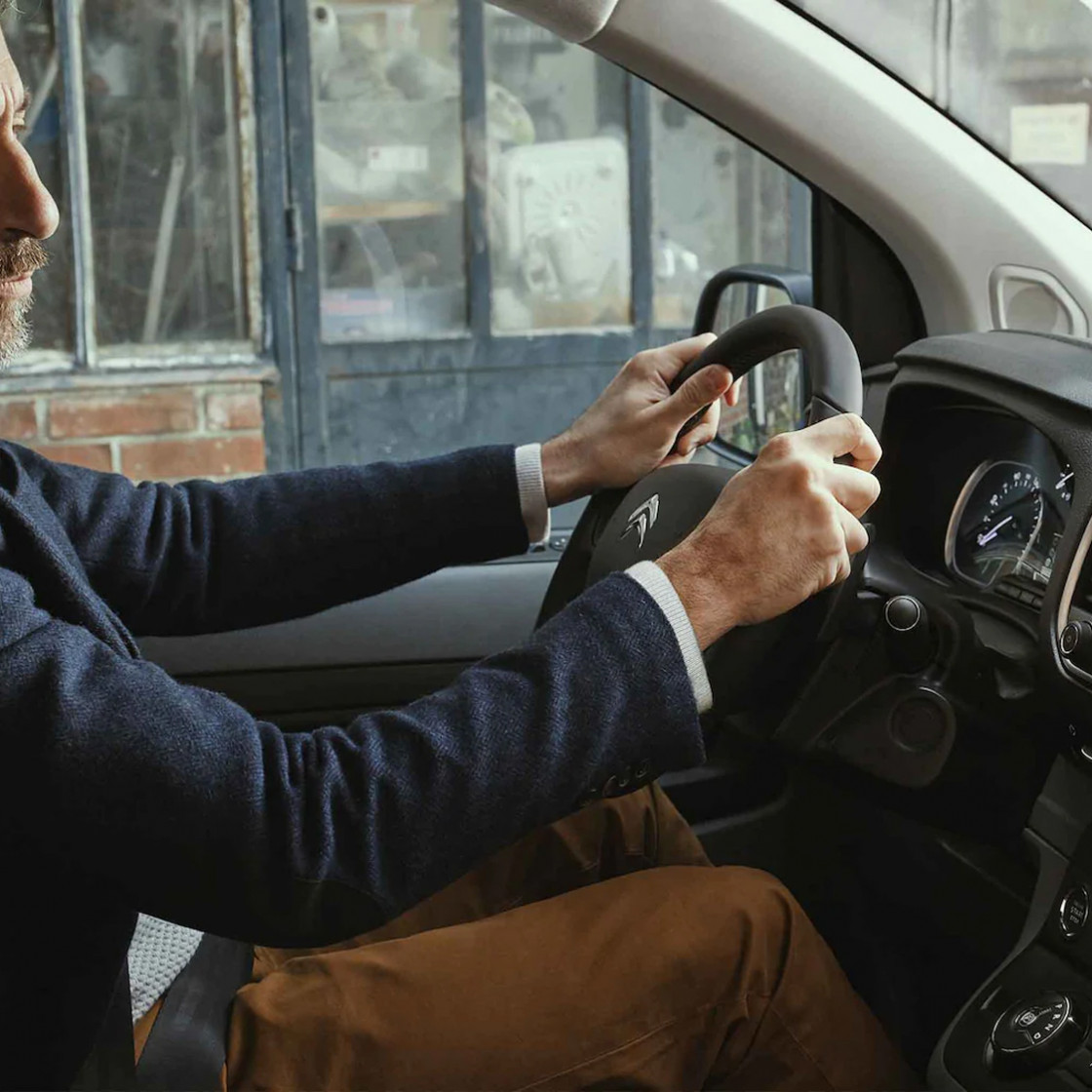 e Jumpy INTERIOR