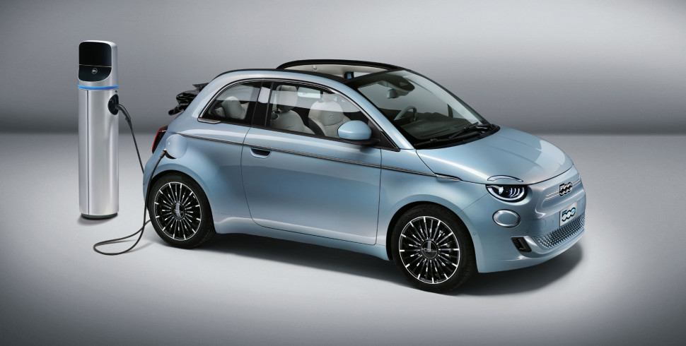 Fiat 500C blauw hero