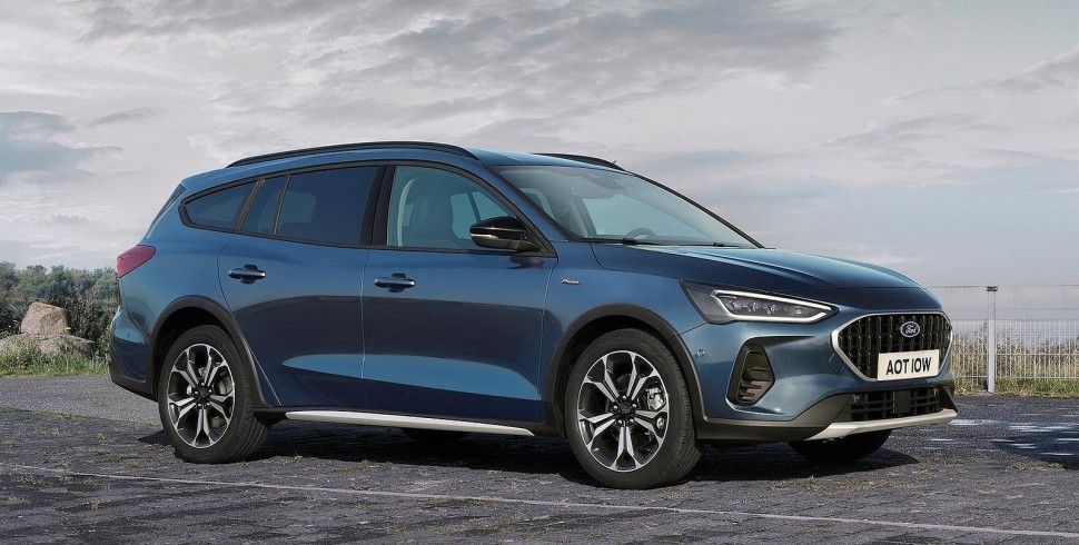 Ford Focus Active Wagon 2022 01
